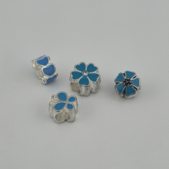 Set of 4 Silver Tone Blue Enamel Flower European Charm Beads for Bracelets - Picture 1 of 4